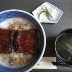 うなぎのやまげん - うな丼「松」（俯瞰）
