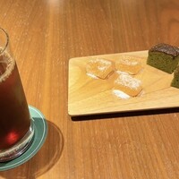 ERUTAN RESTAURANT BAR - プティフールとアイスコーヒー