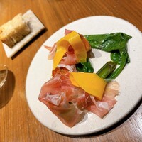 ERUTAN RESTAURANT BAR - 前菜