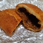 アンジェリーナ - カレーパン 辛口 (リベイク)の断面