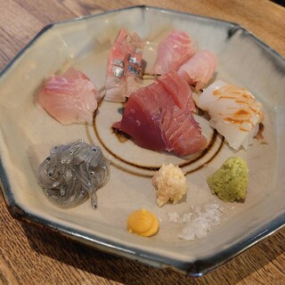 暮ラシノ呑処 オオイリヤ_2