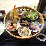 古民家で昼ごはん梅里 - 