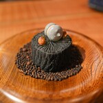 マキノンチ - 炭のマカロン　ナッツ