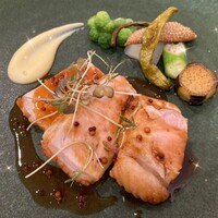 ル・バンボッシュ - ◉ 松阪産極み豚のロースト
                      　　☘️ こちらのお店の得意料理のひとつ
                      　　　　だと思います♪
                      　　　　とても美味しく焼いてくれるので
                      　　　　気に入ってます！