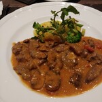 スンガリー - ビーフストロガノフ