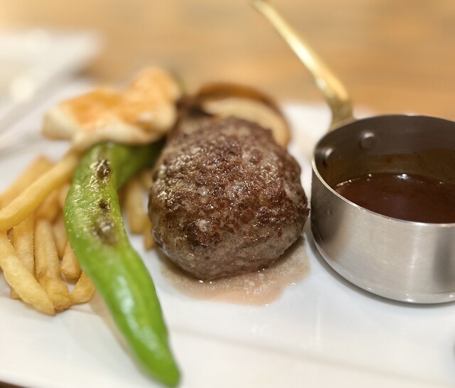 BISTRO CAFE LADIES & GENTLEMEN