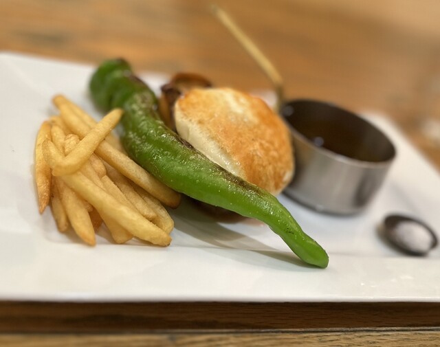 BISTRO CAFE LADIES & GENTLEMEN photo 3