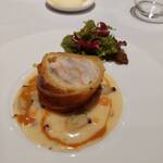 ル クレール - ❹白身魚と小ｴﾋﾞのﾊﾟｲ包み焼き 浅利入りｸﾘｰﾑｿｰｽ