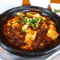 神楽坂 龍公亭 - 土鍋麻婆豆腐 1000円。