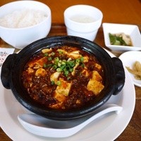 神楽坂 龍公亭 - 土鍋麻婆豆腐 1000円。