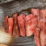 精肉店直営 焼肉定食 やまと - 