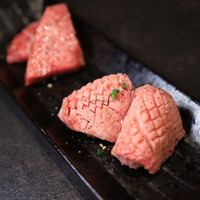 和牛とワイン 焼肉きゅうこん - 