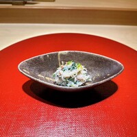 弐ノ蔵 - 噴火湾産大ズワイガニ、カニ酢、春菊
                    
                    