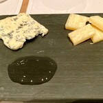 アルカナイズ - ブルーチーズ パルミジャーノ みかんのはちみつ