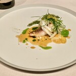 アルカナイズ - いさきのポワレ いかと冬瓜の細切り 海ぶどうとおかひじき いさきだしのソース