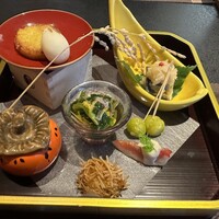 柿本家 - 前菜　百合根　いちじく　南京　ワタリガニ　銀杏　ほうれん草の御浸し　セロリと貝柱の白和え