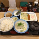 松屋 - ソーセージエッグ定食特盛、牛皿、冷やっこ