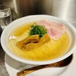 成城青果 - この塩はすげーー。本枯れ＋鯖＋煮干＋あとなんだろうこのちょっとした青みと甘み？？鯛のようななんか違うような