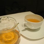 ア・ニュ ルトゥルヴェ・ヴー - ハーブティ。