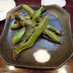 酒肴商店 アジト - 焼きそら豆