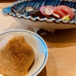 倉敷 一会 - お造り、泡立てた醤油。