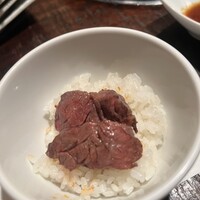 牛牛 西麻布 総本店 - 