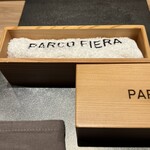 パルコ フィエラ - 箱入りのおしぼり