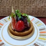 アングランパ - セゾニエ　580円（税別）