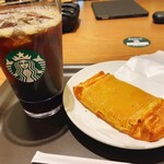 スターバックスコーヒー - アイスコーヒーとスイートポテトデニッシュ