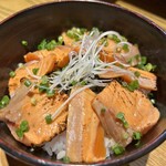 きょうや食堂 - 炙りとろサーモン丼
