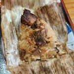 観世音そば - 豚の角煮入りチマキ