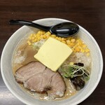 麺屋 エイト - 濃厚味噌ラーメン　バター＋コーントッピング