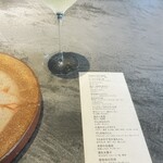 263236685 - 
