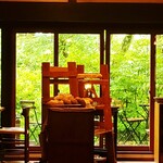 Ryokuyuu Shokudo & SPACE - Interior Atmosphere