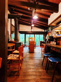 Ryokuyuu Shokudo & SPACE - Interior Atmosphere