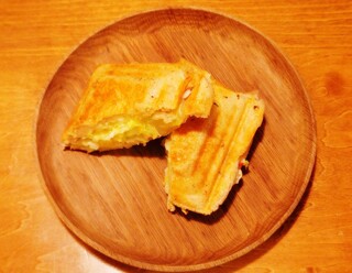 Ryokuyuu Shokudo & SPACE - Hot Sandwich (JPY 1,200)