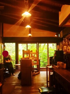 Ryokuyuu Shokudo & SPACE - Interior Atmosphere