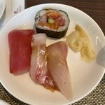 ハイアットリージェンシー - お寿司  シャリが少なめで食べやすい