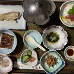 滝の湯旅館 - 左上はセッタカレイの煮つけ