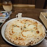 かもだ珈琲 - クワトロフォルマッジ、オレ・グラッセ