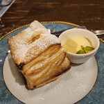 かもだ珈琲 - アップルパイ