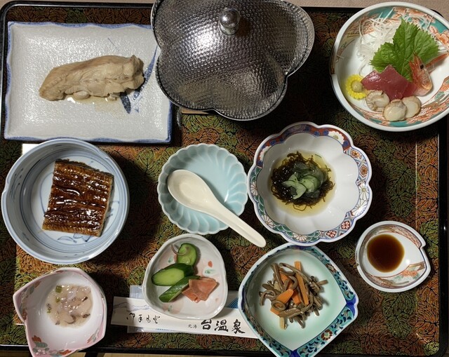 滝の湯旅館（花巻市）- 伝統的温泉とくつろぎの宿泊体験