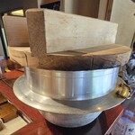 麟 - 大きな御釜で新米炊き