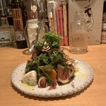 da.b - クレソンとモッツァレラ、果物のサラダ