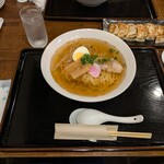 中華飯店 誉 - 料理写真:ラーメン（中華飯店 誉）