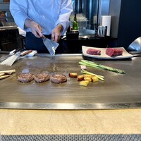 ニュー松坂 難波御堂筋店 - 