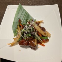 中華料理 桃李 - なぜスプラウトのせる？