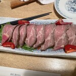 Japanese & Modern Chinese 嵐山 - 道産牛のたたき 山わさび添え1,800円