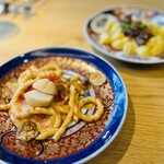 RISTORANTE＆BAR EVOLTA - ブジアータ 北海道産ホタテ ズッキーニ トラパネーゼとアラビアータ