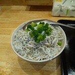 Oysstey - しらす丼